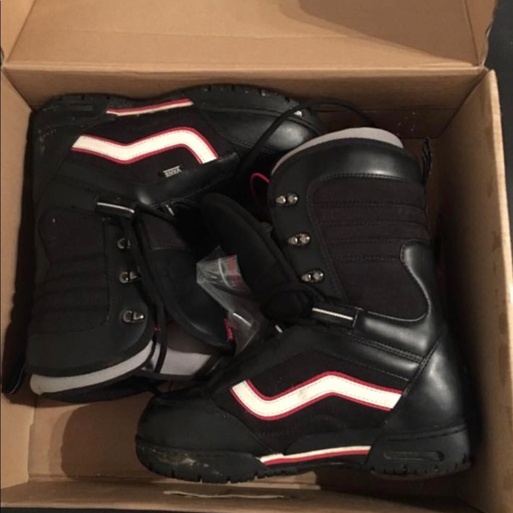 Vans snowboard boots